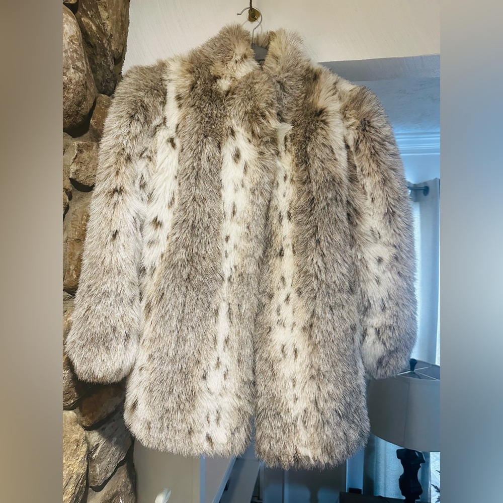Vintage Faux Fur Coat in Cream and Gray